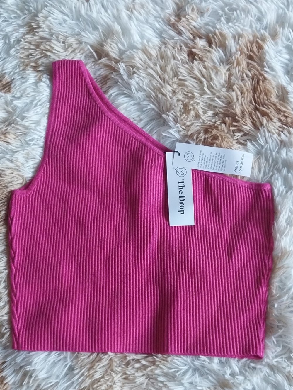 The Drop Women’s Hot Pink One-Shoulder Ribbed Crop Top